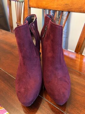 Jessica Simpson Burgundy Raven Side-Zip Ankle Booties